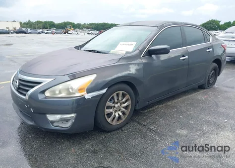 2013 Nissan Altima 2.5 S z USA, uszkodzony, nr VIN 1N4AL3AP9DC265938